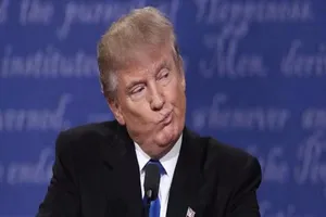 Ông Trump bị mạnh thường quân đòi lại tiền quyên góp