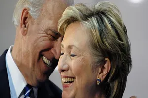 Phó Tổng thống Mỹ sẽ là Ngoại trưởng của bà Clinton?