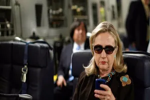 99% tình báo nước ngoài đã tiếp cận email Clinton