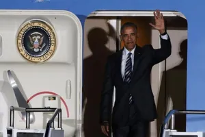Obama ăn tối lần cuối với 'người bạn thân' Merkel