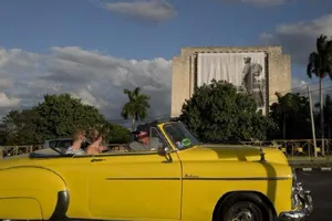 Thương tiếc Chủ tịch Fidel nhưng Cuba sớm bình thường 