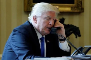 Putin, Trump chính thức điện đàm