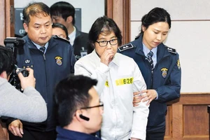 Bà Choi Soon-sil tự nguyện chịu triệu tập thẩm vấn