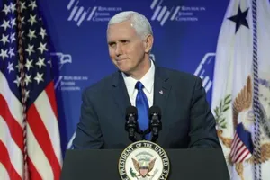 Phó Tổng thống Mỹ từng dùng email riêng cho việc công