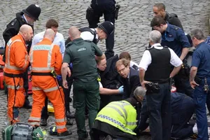 Tấn công nghi khủng bố Quốc hội Anh: 5 người chết