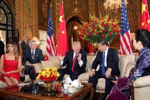 Trump-Tập ăn tối, bình yên trước bão giông?