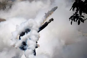 Đại biểu tình ở Venezuela, 2 sinh viên bị bắn chết