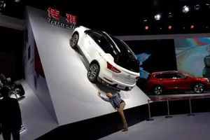 Hãng xe Trung Quốc khốn đốn tại Mỹ vì có tên 'Trump'