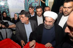 Dân Iran bỏ phiếu: Lựa chọn cải cách hay bảo thủ?