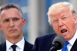 Ông Trump thẳng thắn nhắc NATO 'chuyện tiền nong'