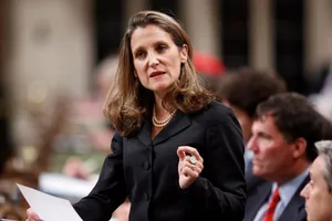 Hết trông chờ vào Mỹ, Canada củng cố quân đội