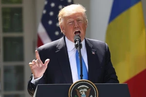 Tổng thống Trump muốn điều trần về Giám đốc FBI Comey