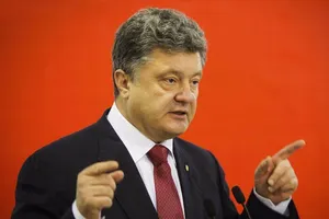 Tổng thống Ukraine đến Mỹ, hồi hộp chờ ông Trump