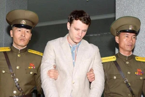 Sinh viên Mỹ chết bí ẩn trong hôn mê: Ông Trump nói gì?