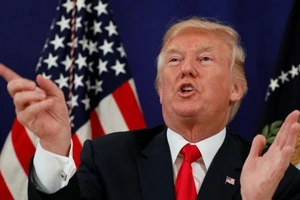 Ông Trump 'cám ơn' Nga trục xuất nhân viên Mỹ