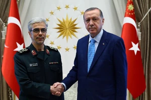 Tham mưu trưởng Iran đến Thổ Nhĩ Kỳ lần đầu sau 40 năm 