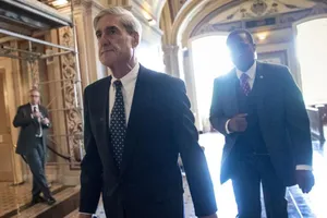 Ông Trump sắp bị hai ông Spicer, Priebus trả đũa?