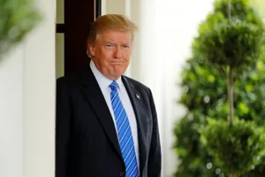 Ông Trump: Chỉ trừng phạt Triều Tiên thôi chưa đủ