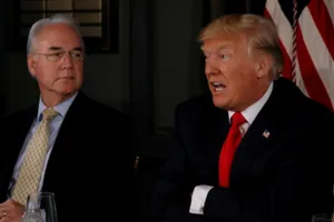 Bộ trưởng Y tế Mỹ từ chức vì áp lực từ ông Trump