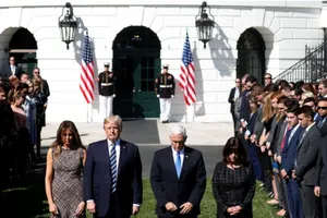 Xả súng Las Vegas: Lạnh người với kho súng của hung thủ