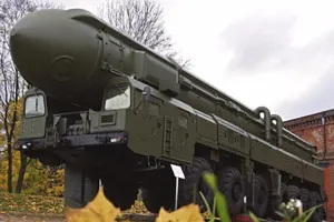 Ông Putin đích thân bắn 4 tên lửa đạn đạo