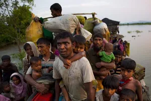 Bà Suu Kyi đích thân đến khu vực khủng hoảng và bạo lực