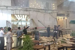 Sập sàn chứng khoán Indonesia, gần 80 người bị thương