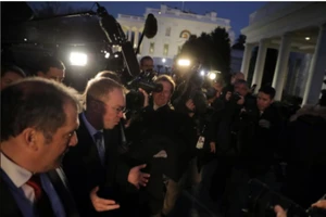 Nguy cơ đóng cửa chính phủ tròn năm ông Trump nhậm chức