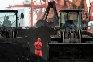 Nghi Triều Tiên bí mật xuất khẩu than thông qua Nga