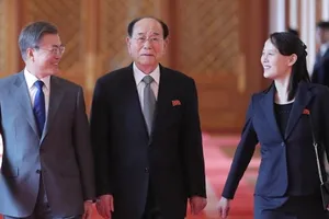 Ông Kim Jong-un mời ông Moon Jae-in qua Triều Tiên