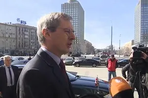 Anh phải cắt giảm nhân viên ngoại giao tại Nga