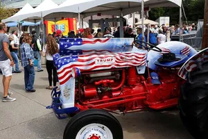 Trung Quốc trả đũa, tuyên bố tăng thuế 106 mặt hàng Mỹ