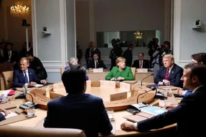 Thủ tướng Anh đề xuất G7 lập đơn vị phản ứng nhanh đối phó Nga