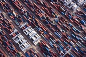 Ông Trump chính thức áp thuế 25% lên 50 tỉ USD hàng Trung Quốc