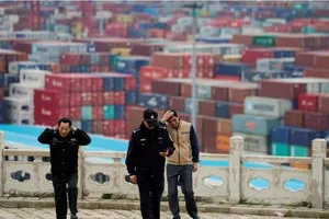 Mỹ rốt ráo soạn gói thuế quan khủng thứ hai với Trung Quốc