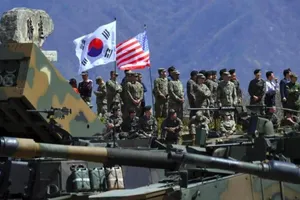 Ông Trump lại lên tiếng ngưng tập trận Mỹ-Hàn, đồng minh lo sợ