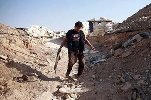 Syria: Đã có nhóm thuộc phe nổi dậy đầu hàng chính phủ