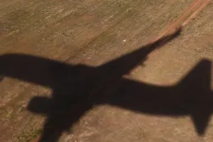 Bí ẩn 'loại vật chất hôi thối màu nâu' từ trên trời rơi xuống 