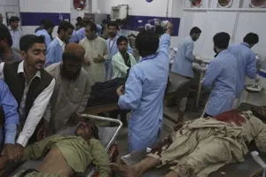 Đánh bom kinh hoàng ở Pakistan, 132 người chết 