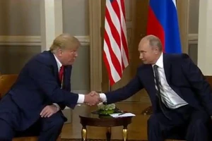 Thượng đỉnh bắt đầu, hai ông Trump-Putin gặp song phương