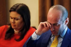 Nhà Trắng vất vả chống đỡ cho ông Trump