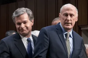 Lãnh đạo FBI, tình báo Quốc gia Mỹ tính từ chức