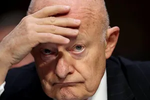 Đúng sai rút quyền miễn trừ an ninh quan chức thời Obama?