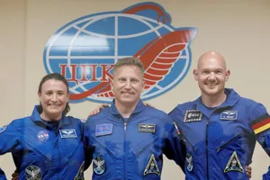 Vụ tàu Soyuz: 3 phi hành gia ISS không biết khi nào quay về