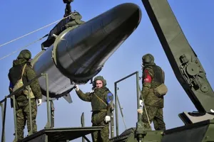 Đừng coi thường tên lửa thông thường của Nga