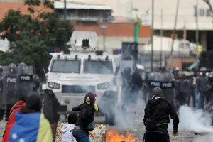 Ông Trump: Không gặp ông Maduro, có thể can thiệp quân sự