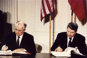 Tổng Thư ký NATO: Chuẩn bị đối phó tên lửa Nga ở châu Âu