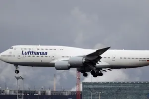 Hãng bay Lufthansa kiện khách hàng 'khôn lỏi' vé giá rẻ