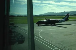 New Zealand đóng cửa sân bay vì gói hàng khả nghi
