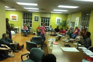 Venezuela mời 40 nhà hoạt động Mỹ bảo vệ ĐSQ ở Washington